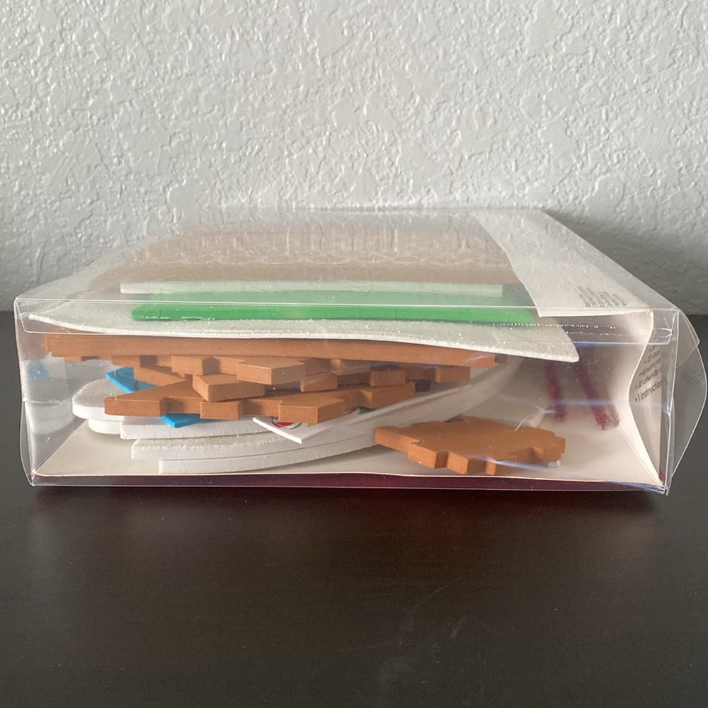 Gingerbread House Kit - Picture 6 of 7